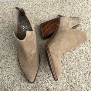 New Vince Camuto pointed toe suede booties